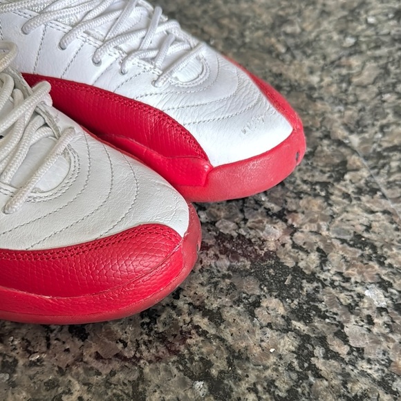 Jordan 12 retro White and Red Sneakers Iconic Design W7 or boys 5 - Picture 6 of 16